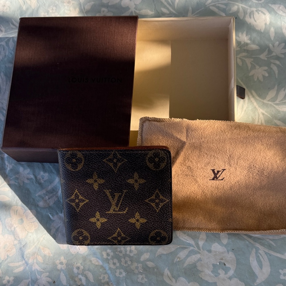 Louis Vuitton Monogram Bifold in Brown and Tan